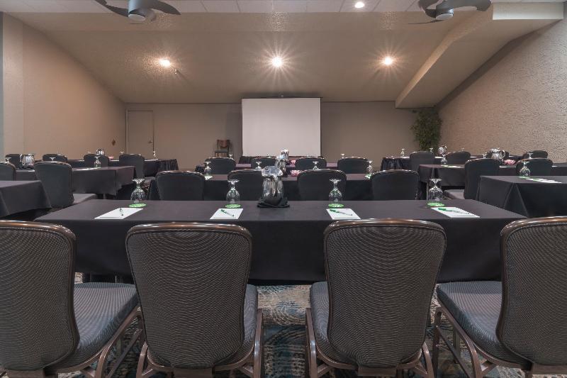 Holiday Inn And Suites Phoenix Airport North By Ihg Exterior foto